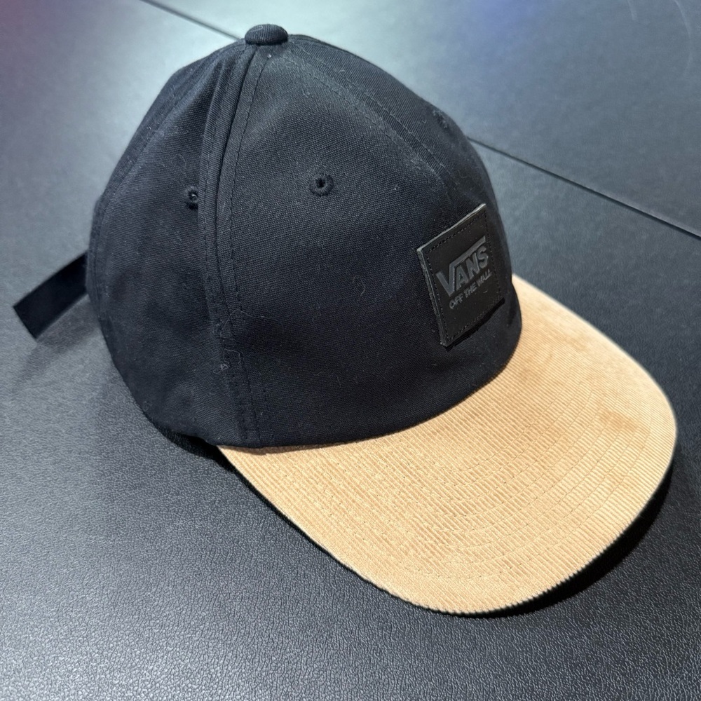 Vans Black and Tan Hat